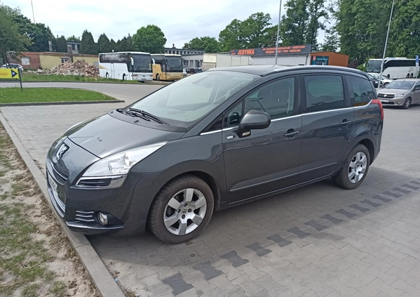 Peugeot 5008 cena 27400 przebieg: 233000, rok produkcji 2013 z Góra małe 79